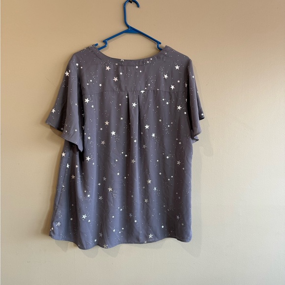 NWT Torrid Grey Silver Star Top 1X - Picture 9 of 9